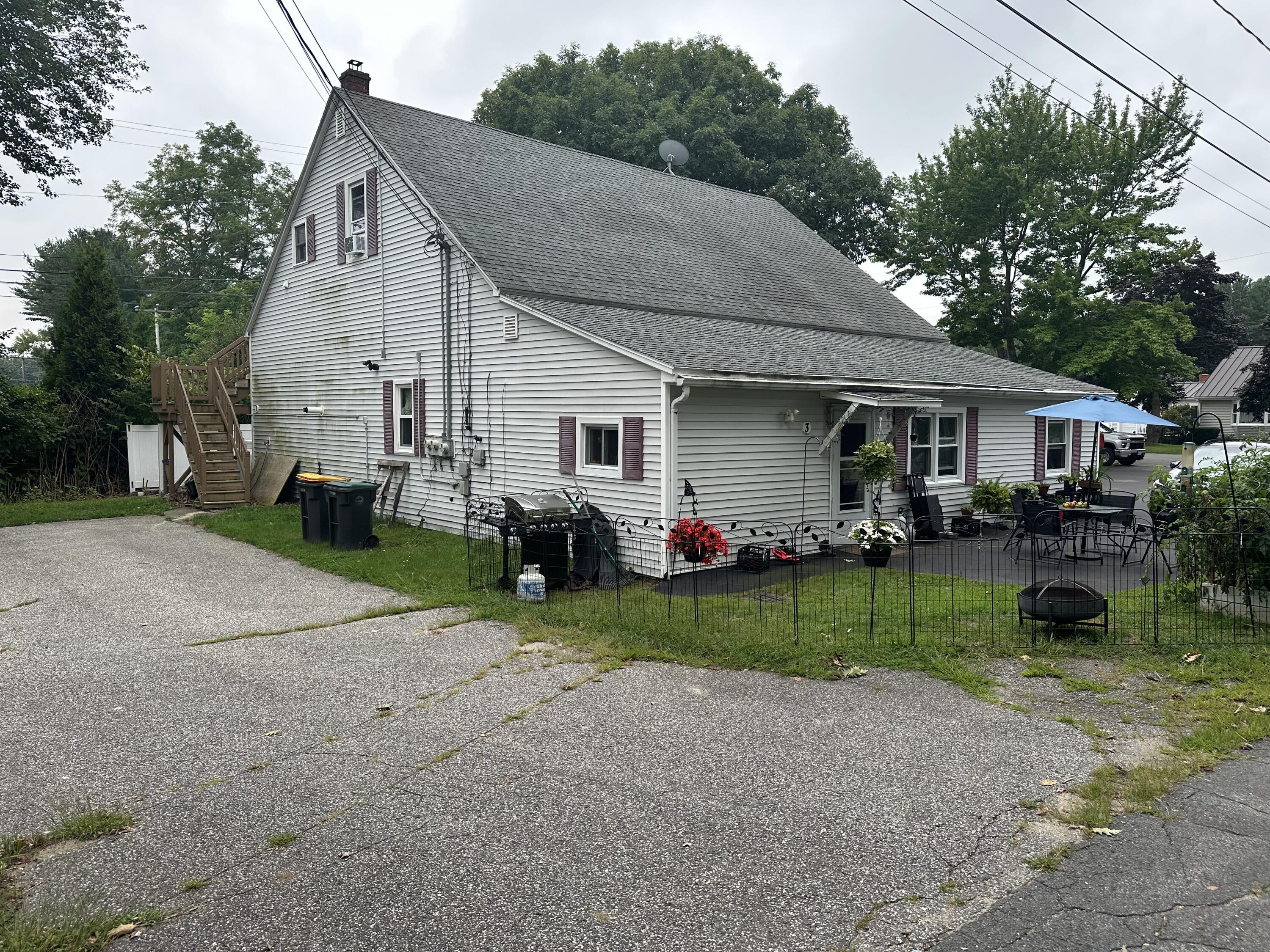 19 Millbrook Road Scarborough, ME 04074 - Photo 2 of 34 IMG_1543