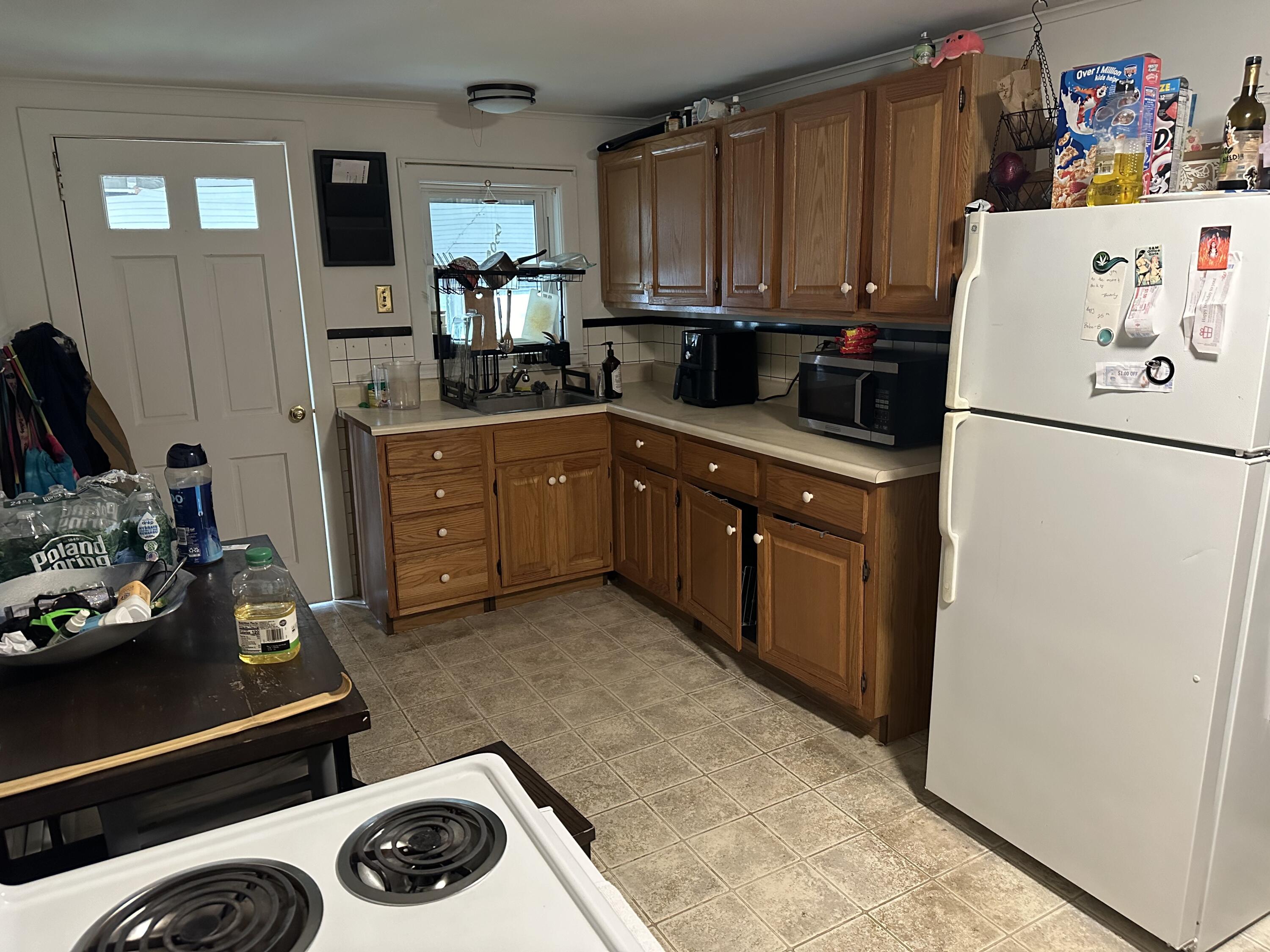 19 Millbrook Road Scarborough, ME 04074 - Photo 23 of 34 Unit 3 Kitchen