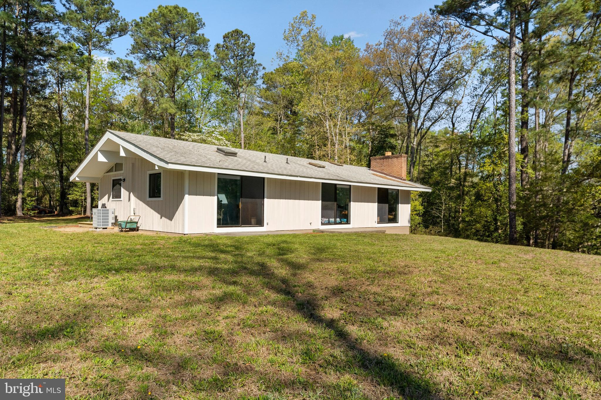 245 Gordon Road Kinsale, VA 22488 - Photo 7 of 33 Gallery Image 7