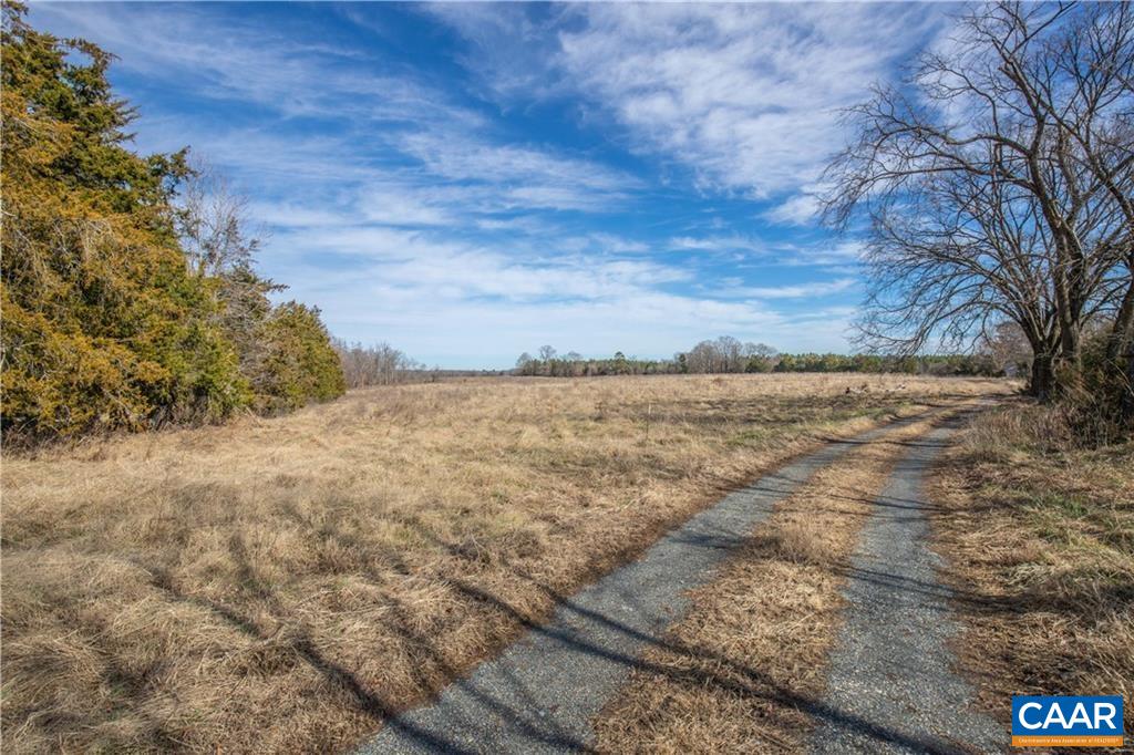 81 Jennings Road Cartersville, VA 23027 - Photo 3 of 22 Gallery Image 3