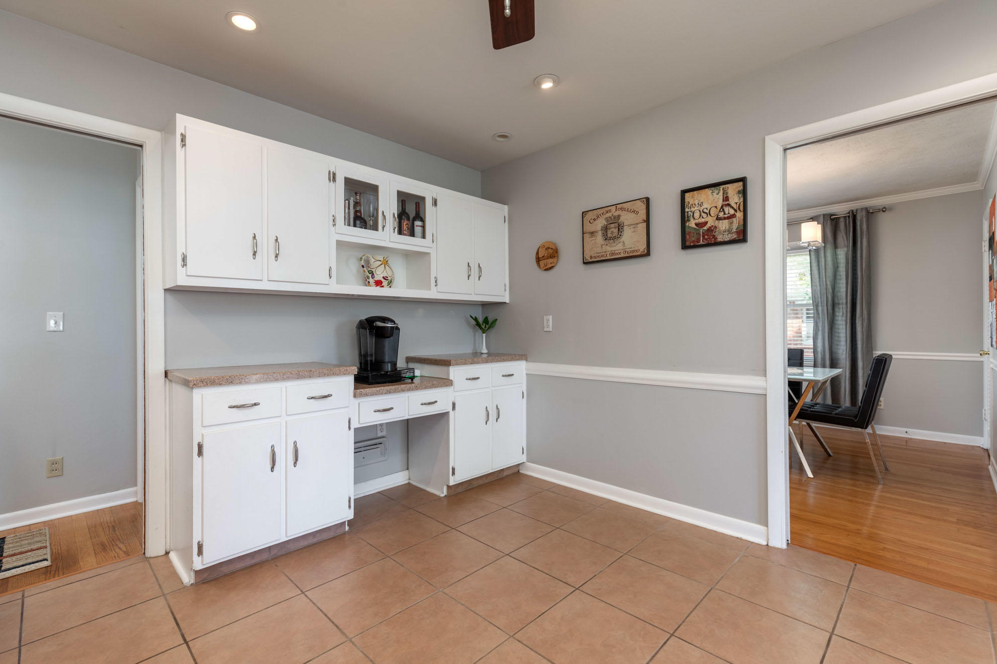4304 Kinloch Road Louisville, KY 40207 - Photo 15 of 57 Kinloch015