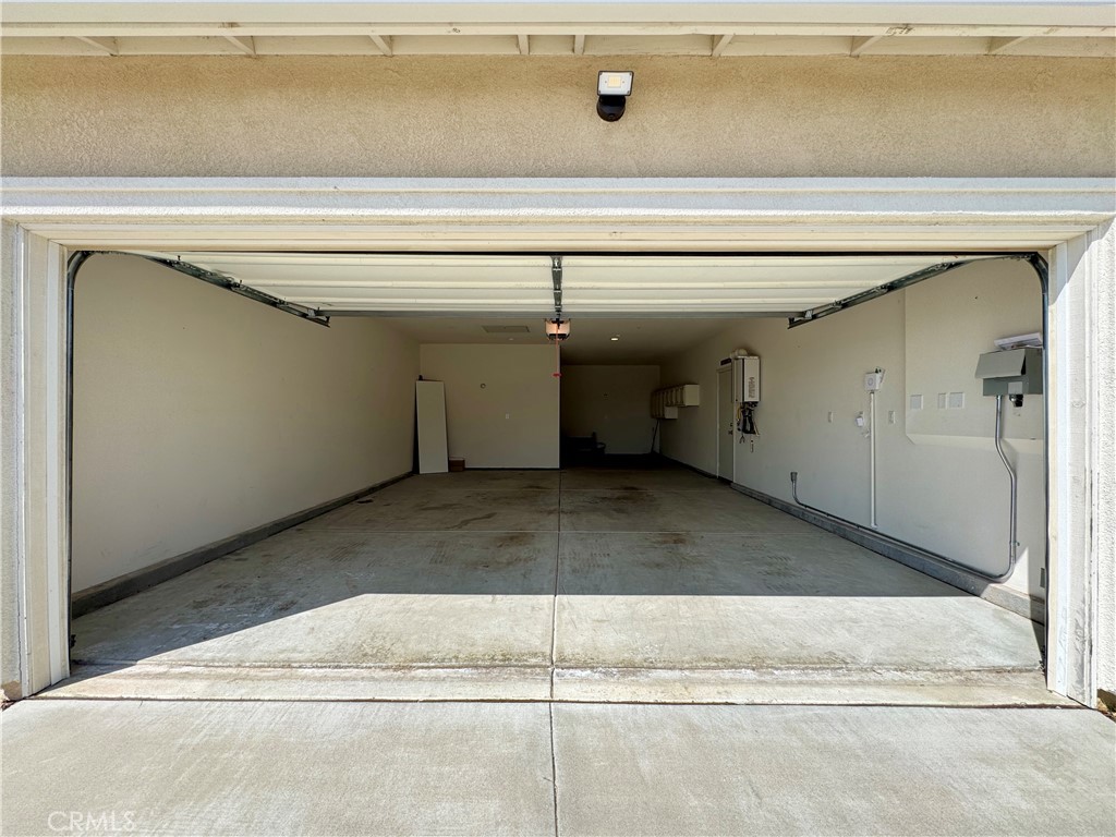 17841 Grapevine Lane San Bernardino, CA 92407 - Photo 59 of 63 a view of a garage