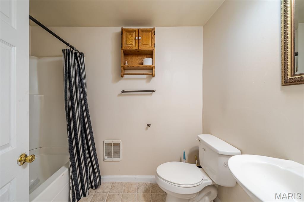 345 East Springfield Road St. Clair, MO 63077 - Photo 31 of 37 Gallery Image 31