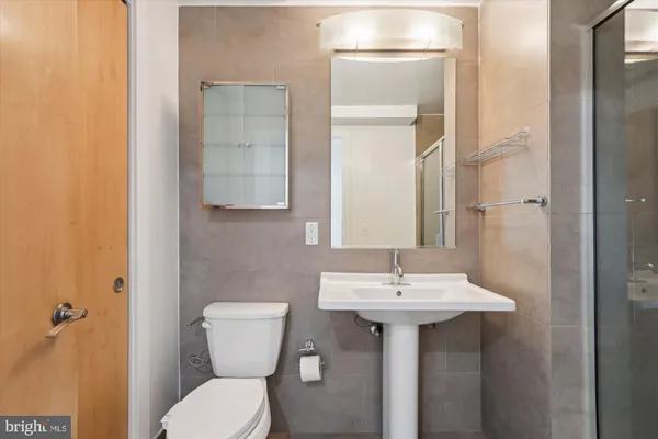 $2,500 | 1133 14th Street Northwest, Unit 1209, Washington, DC 20005