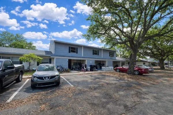 $3,600,000 | 1000 East Caroline Street, Tavares, FL 32778