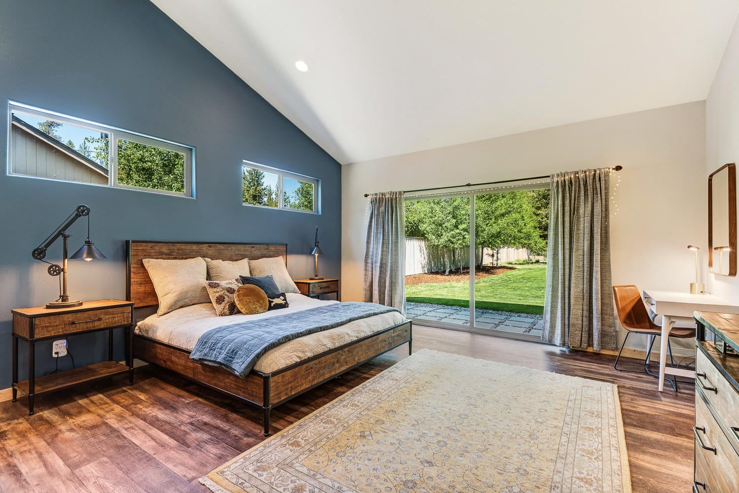 17256 Tholstrup Road Bend, OR 97707 - Photo 14 of 28 Master bedroom 1