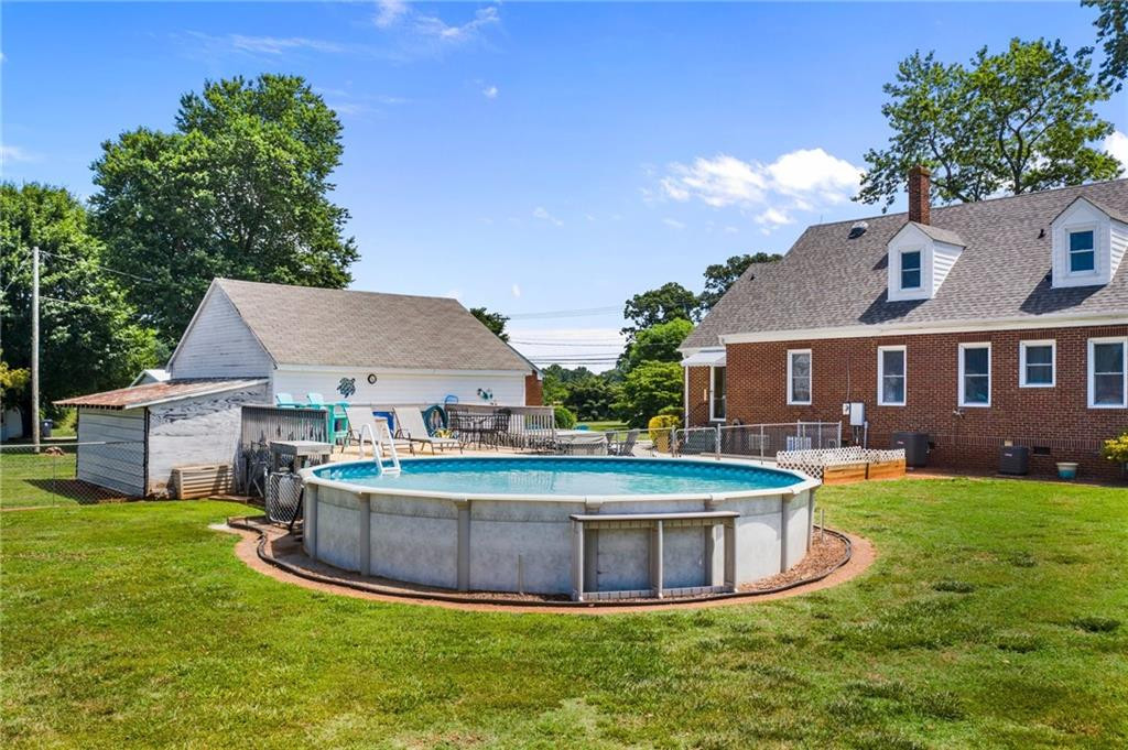 716 Roxboro Road Haw River, NC 27258 - Photo 11 of 36 Gallery Image 11