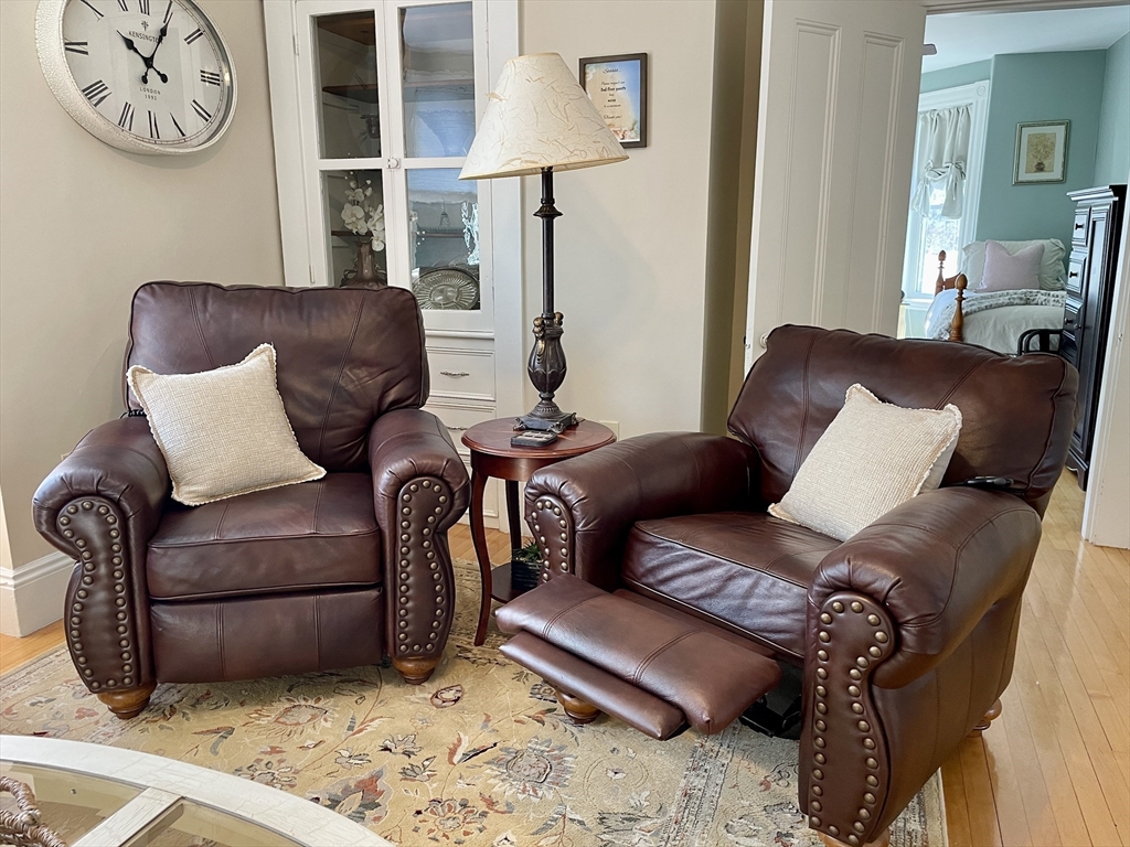 55 Linebrook Road, Unit 1 Ipswich, MA 01938 - Photo 7 of 25 a living room with furniture