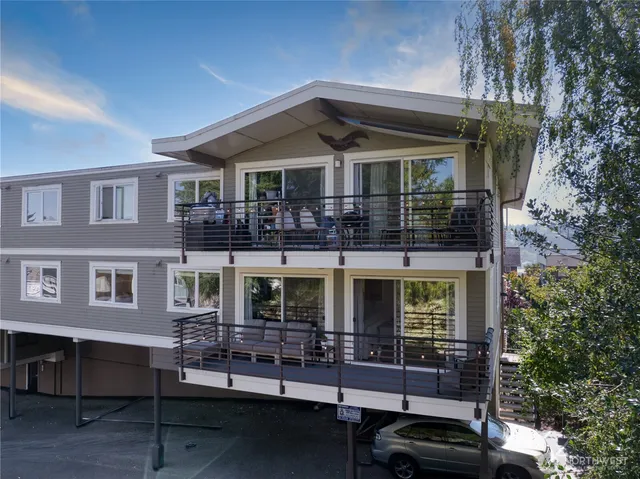 $550,000 | 2830 Northwest 56th Street, Unit 306, Seattle, WA 98107