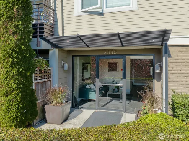 $550,000 | 2830 Northwest 56th Street, Unit 306, Seattle, WA 98107