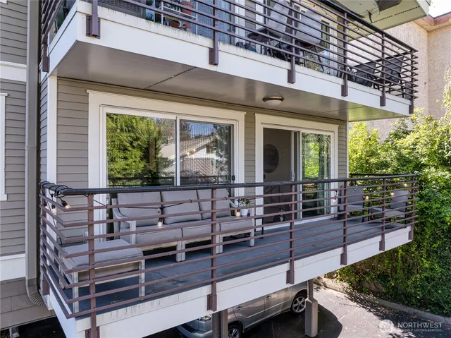 $550,000 | 2830 Northwest 56th Street, Unit 306, Seattle, WA 98107