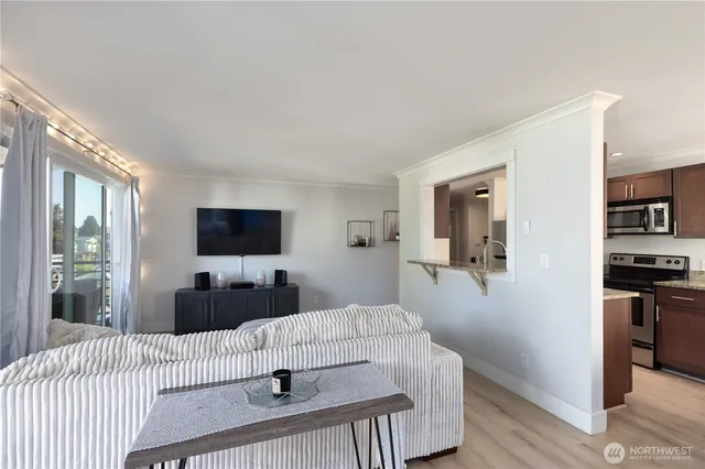 $550,000 | 2830 Northwest 56th Street, Unit 306, Seattle, WA 98107