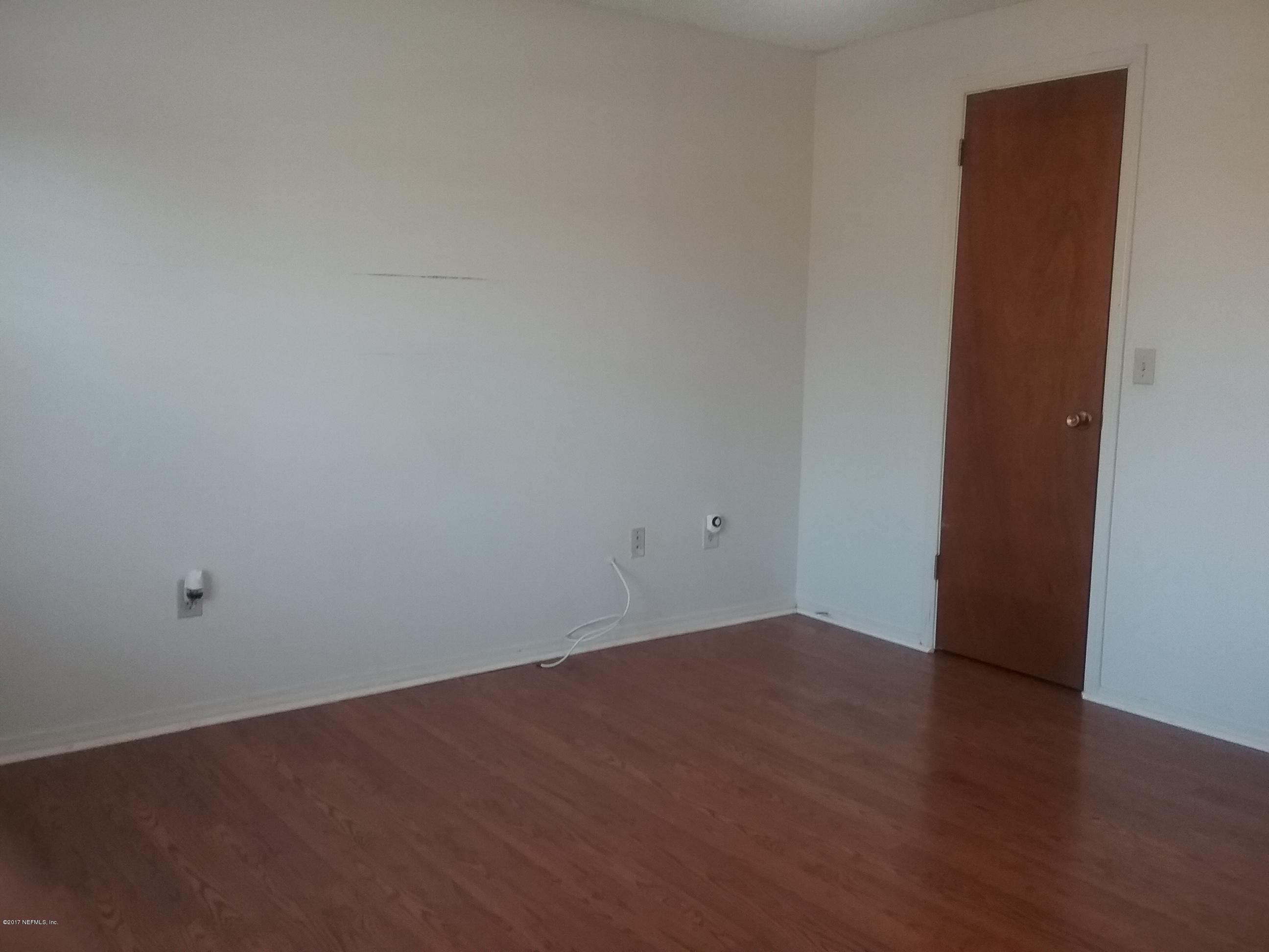 8248 Spring Lake Road North Jacksonville, FL 32210 - Photo 16 of 24 First room