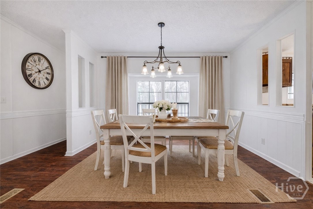 670 Pleasant Hill Church Road Ellabell, GA 31308 - Photo 12 of 48 virtually staged Dining room