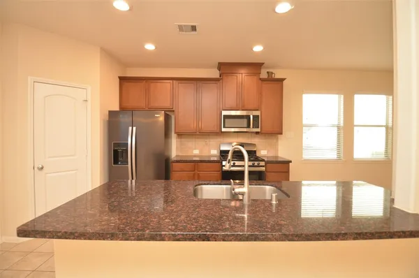 $1,900 | 8335 Columbia Forest Drive, Houston, TX 77095