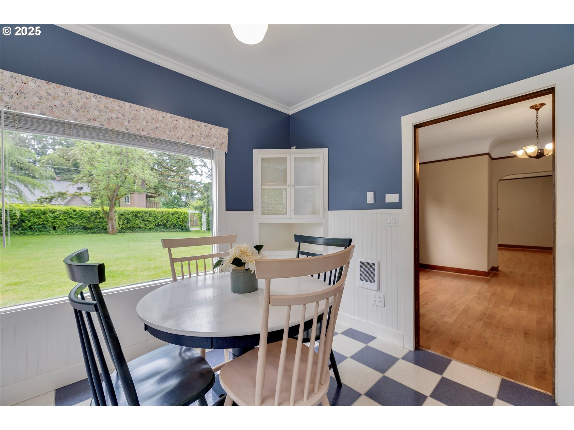 14097 South Livesay Road Oregon City, OR 97045 - Photo 11 of 31 Kitchen/Nook