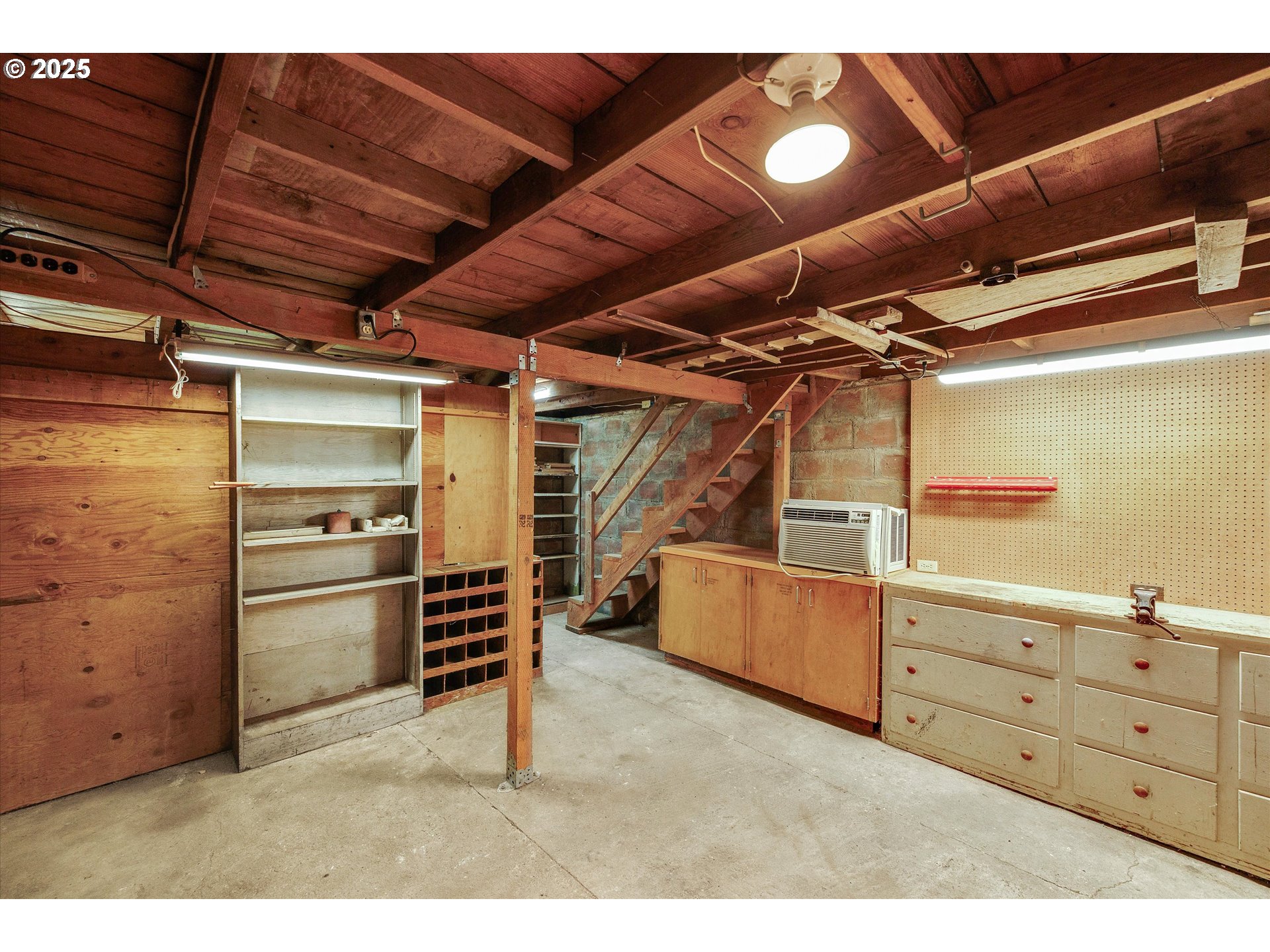 14097 South Livesay Road Oregon City, OR 97045 - Photo 25 of 31 Tool Shed