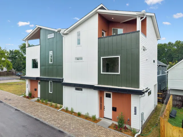 a house view with a backyard space