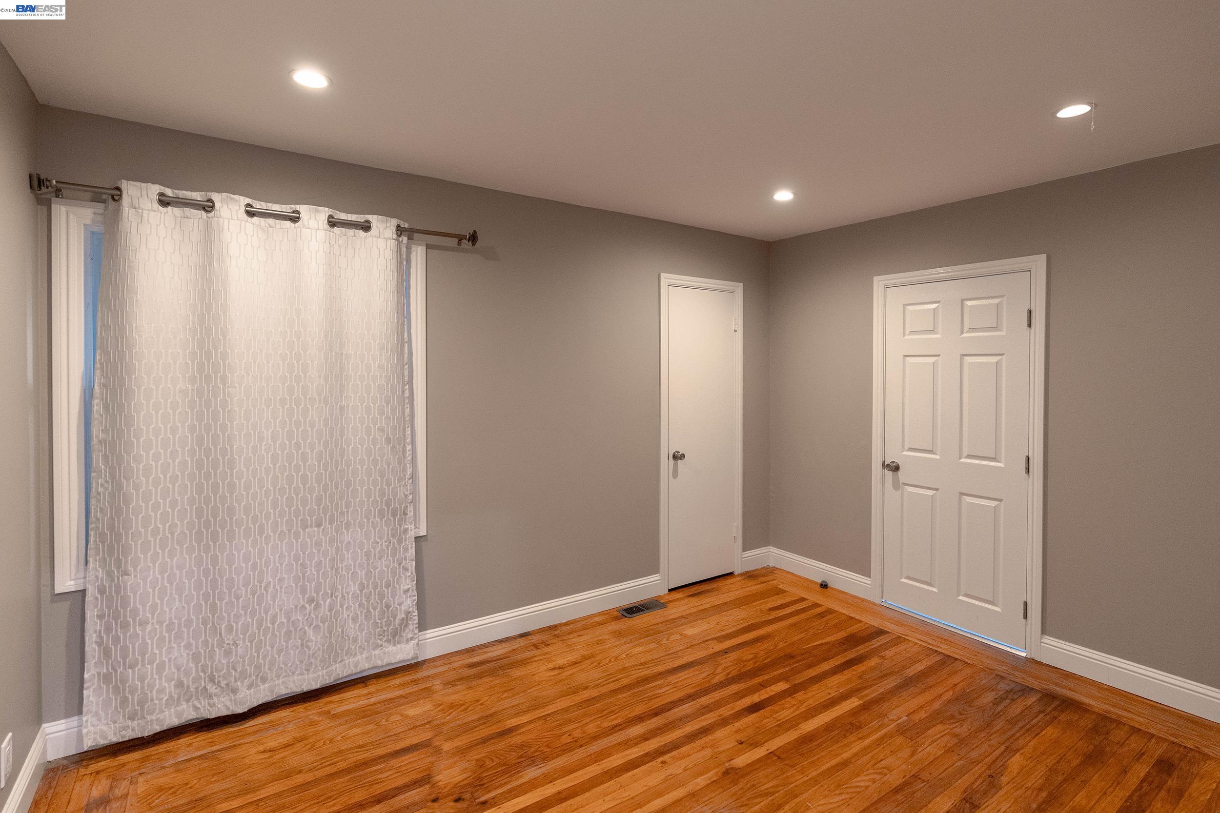 21835 Redwood Road Castro Valley, CA 94546 - Photo 19 of 31