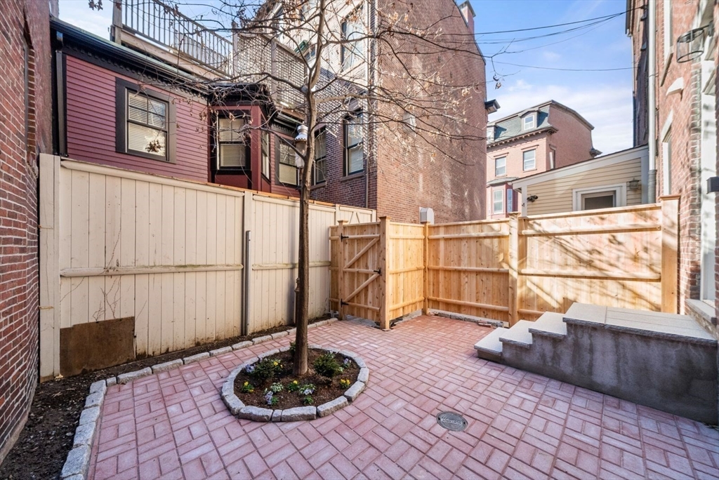 30 Harvard Street Boston, MA 02129 - Photo 11 of 42