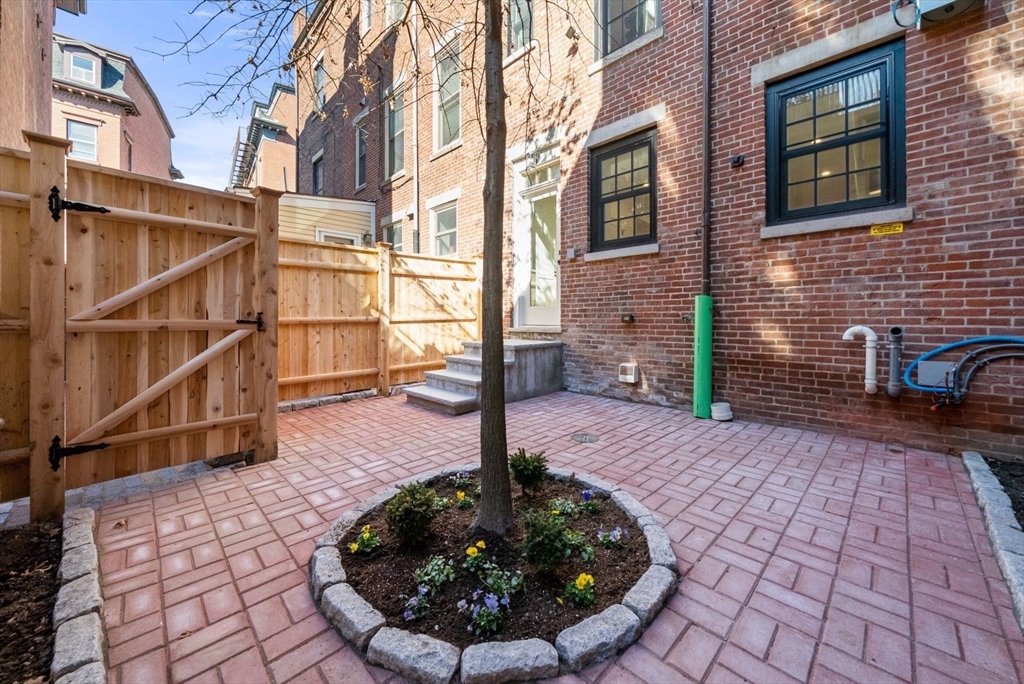 30 Harvard Street Boston, MA 02129 - Photo 35 of 42