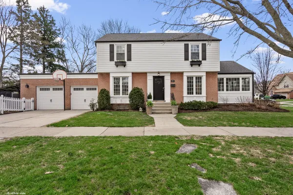 $749,900 | 901 South Seminary Avenue, Park Ridge, IL 60068