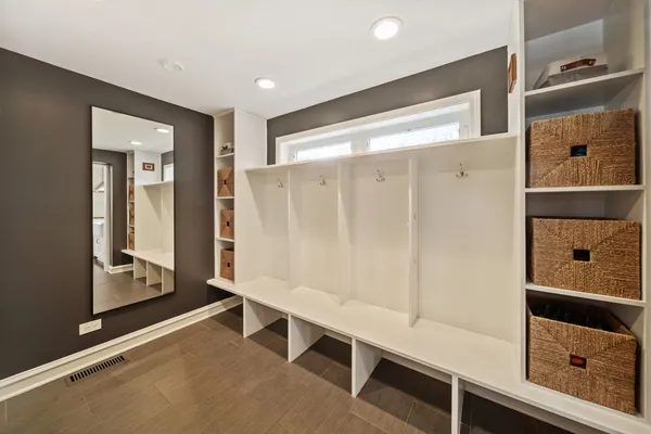$749,900 | 901 South Seminary Avenue, Park Ridge, IL 60068