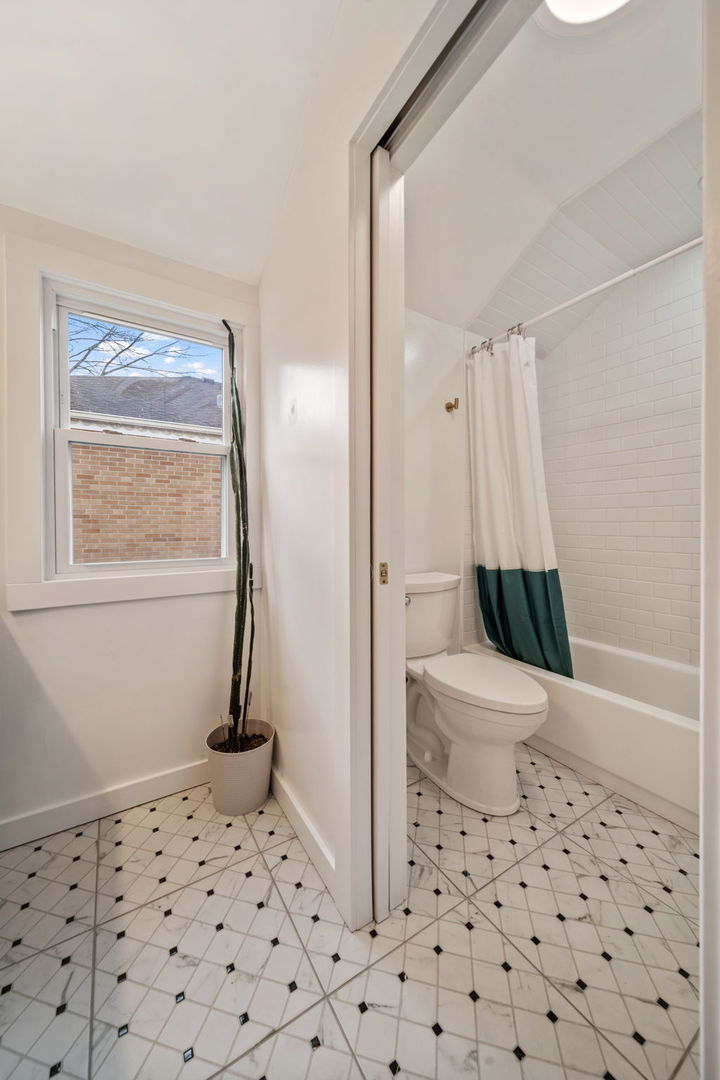 901 South Seminary Avenue Park Ridge, IL 60068 - Photo 22 of 42