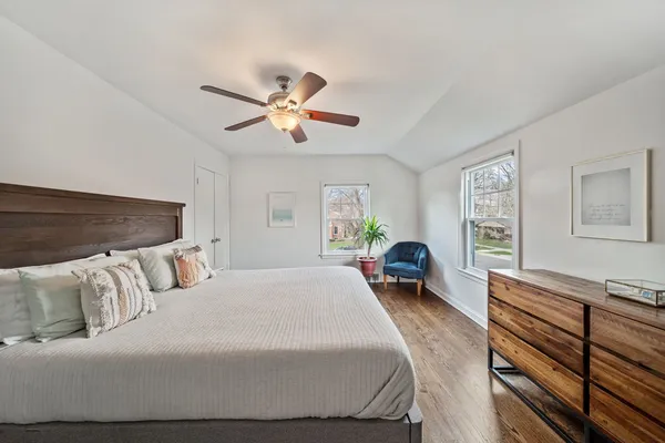 $749,900 | 901 South Seminary Avenue, Park Ridge, IL 60068