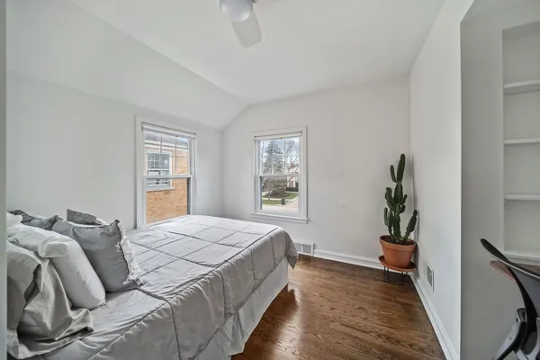 $749,900 | 901 South Seminary Avenue, Park Ridge, IL 60068