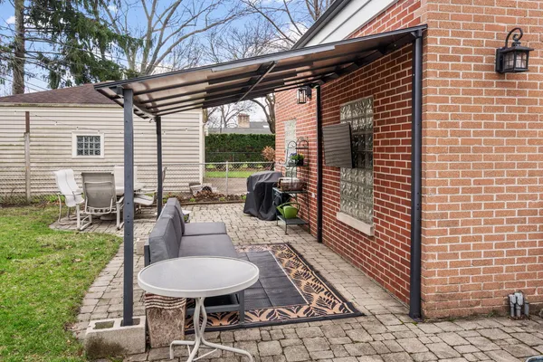$749,900 | 901 South Seminary Avenue, Park Ridge, IL 60068