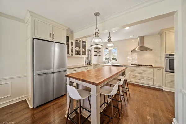 $749,900 | 901 South Seminary Avenue, Park Ridge, IL 60068