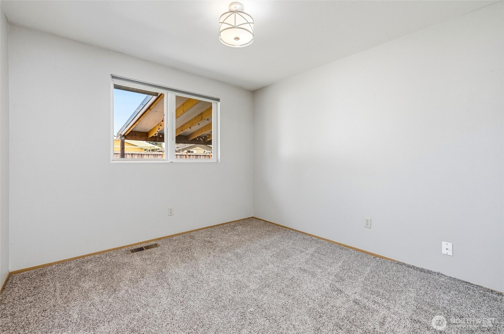 1215 East Gilkey Road Burlington, WA 98233 - Photo 21 of 33