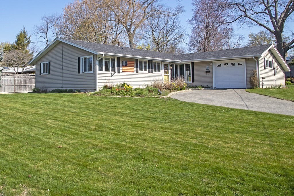 11 Andover Road Beverly, MA 01915 - Photo 1 of 22 Gallery Image 1