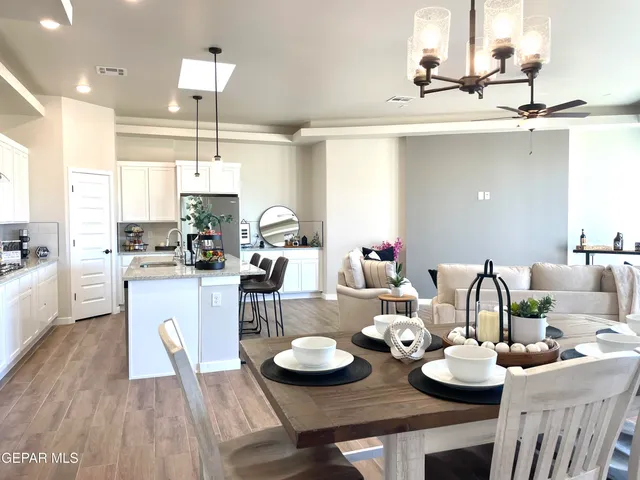 $459,405 | 3613 Springhaven Loop, Las Cruces, NM 88012