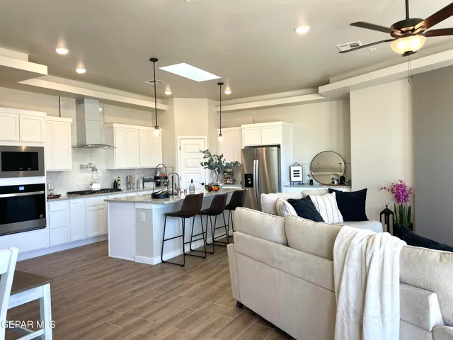 $459,405 | 3613 Springhaven Loop, Las Cruces, NM 88012