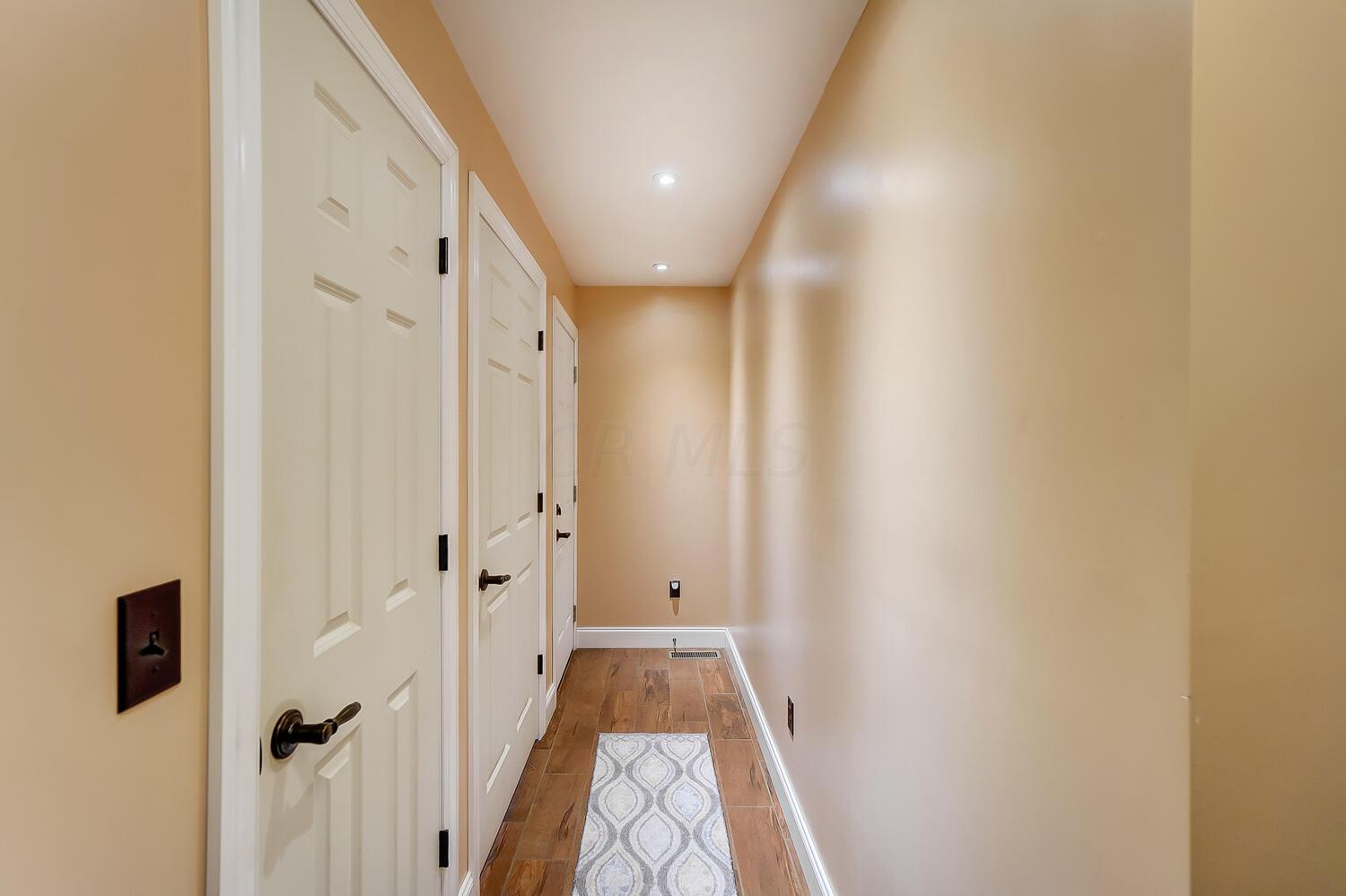 4861 Mumper Road Springfield, OH 45502 - Photo 29 of 43 hall area