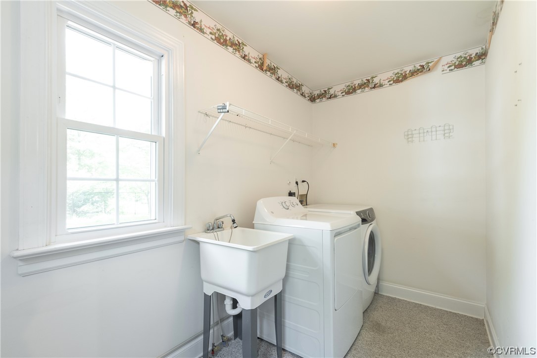 7508 Donder Road Richmond, VA 23294 - Photo 13 of 38 a utility room with dryer and washer