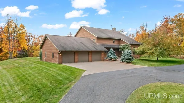 $869,000 | N3575 Williams Drive, Iron Mountain, MI 49801