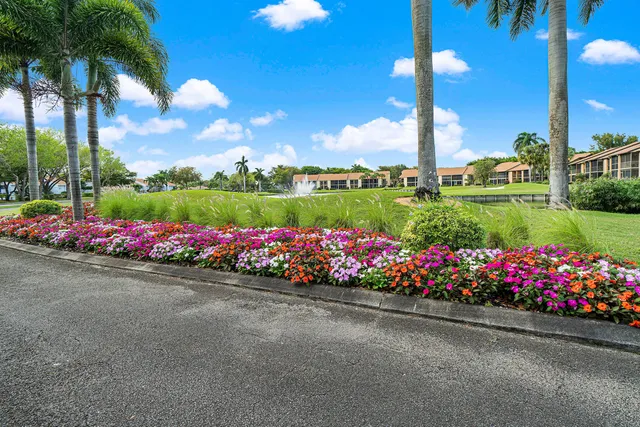 $215,000 | 5020 Golfview Court, Unit 1422, Delray Beach, FL 33484