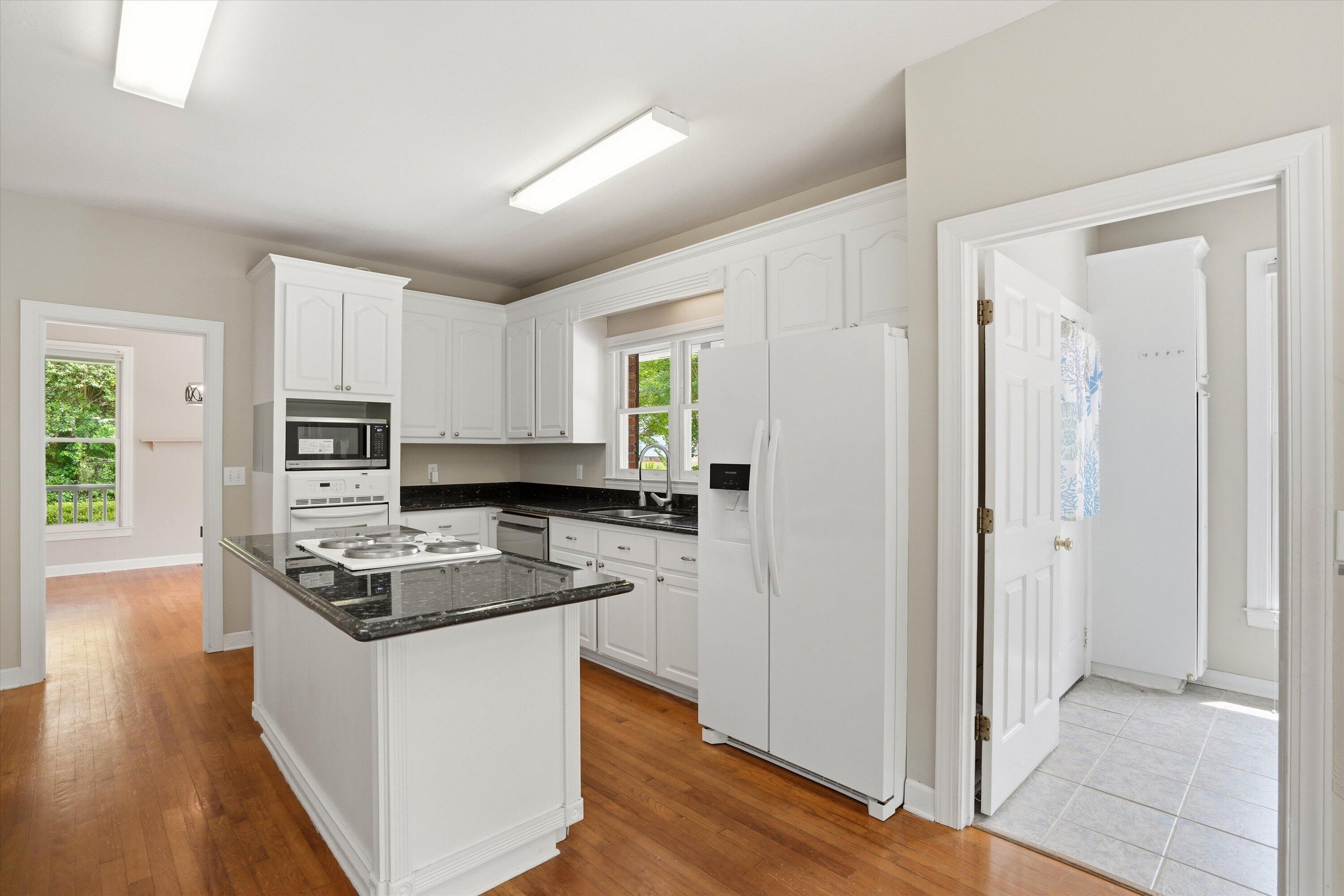 1539 State Rd S-8-700 Moncks Corner, SC 29461 - Photo 10 of 31