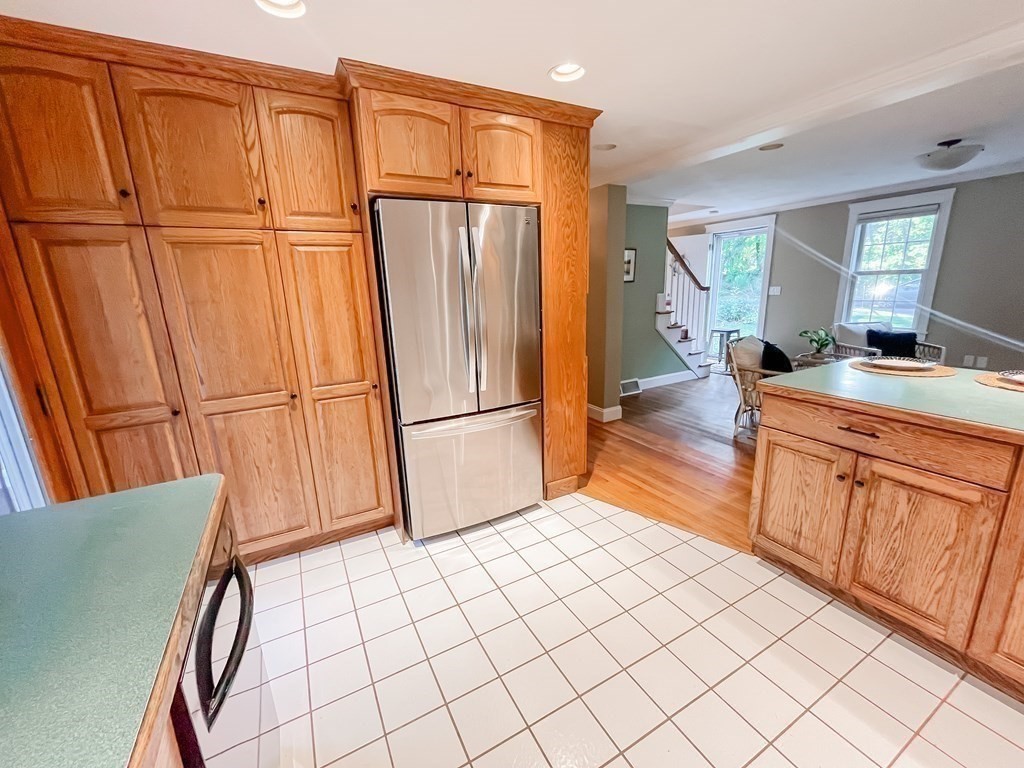273 Meiggs Backus Road Sandwich, MA 02563 - Photo 8 of 30 Gallery Image 8