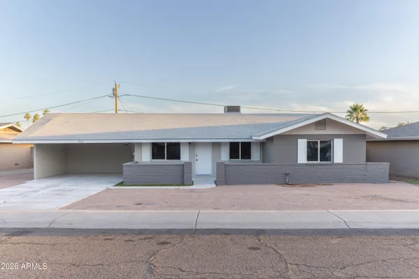 $619,000 | 1041 East Fairmont Drive, Tempe, AZ 85282
