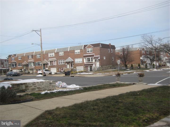 11757 Brandon Road Philadelphia, PA 19154 - Photo 14 of 14 View from Front Door
