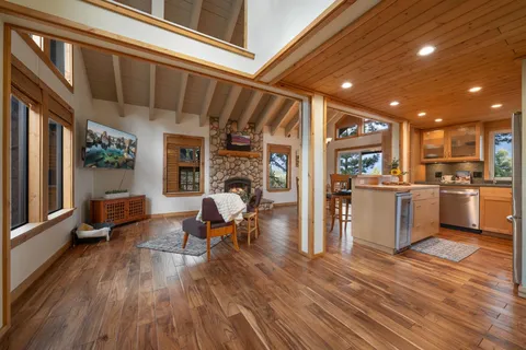 $815,000 | 12703 Stockholm Way, Truckee, CA 96161