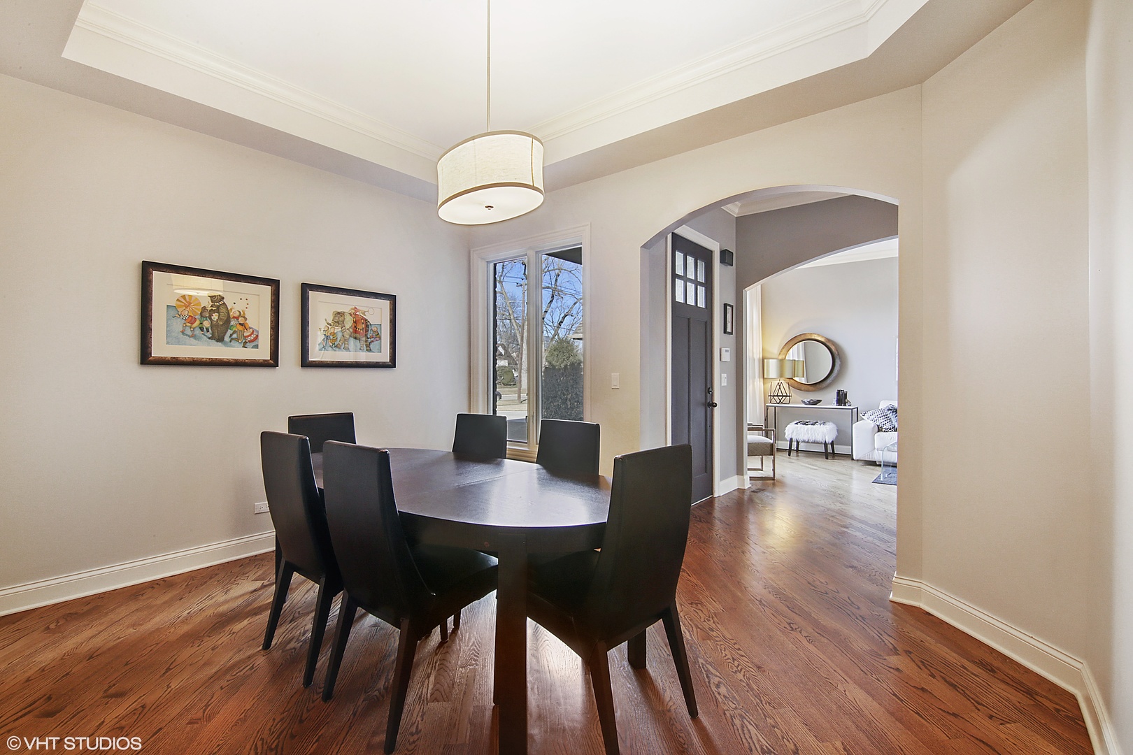 435 Ridge Road Highland Park, IL 60035 - Photo 11 of 30 a view of a dining room with furniture and wooden floor