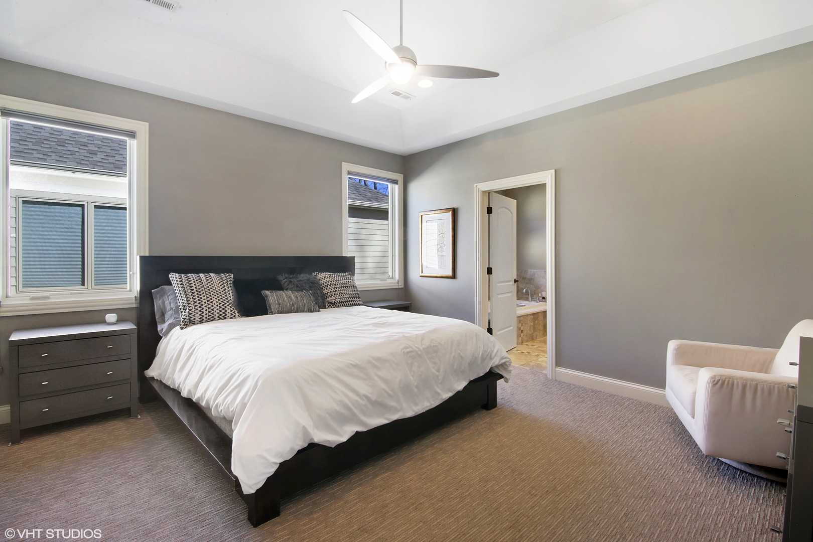 435 Ridge Road Highland Park, IL 60035 - Photo 14 of 30 a bedroom with a bed and window