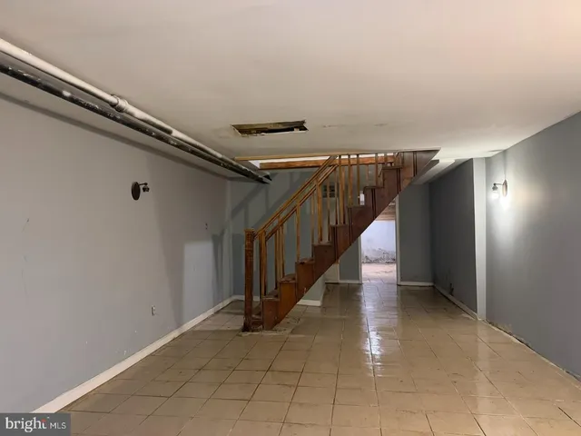 a view of entryway front of house