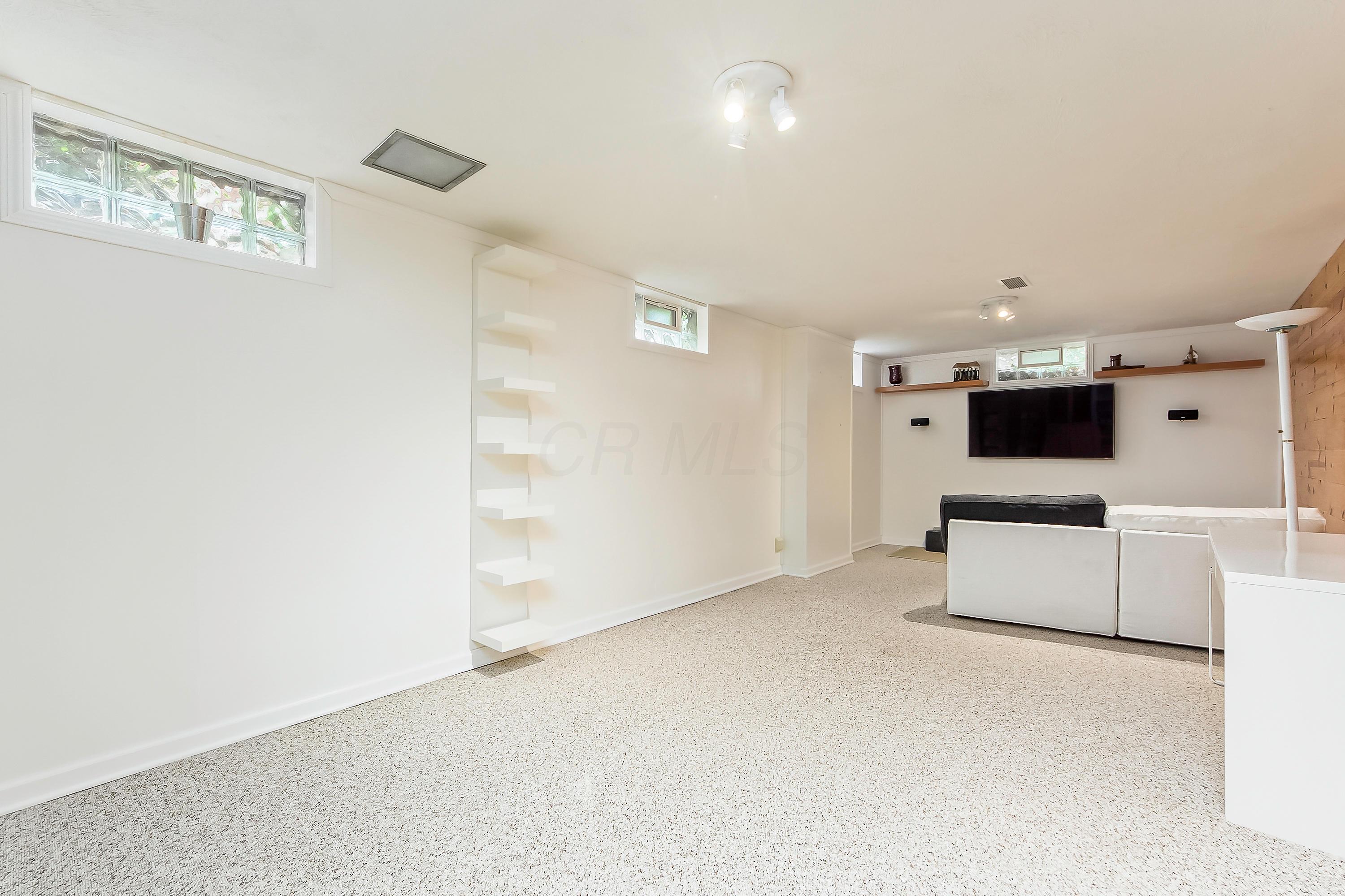 345 Fallis Road Columbus, OH 43214 - Photo 35 of 48 Gallery Image 35
