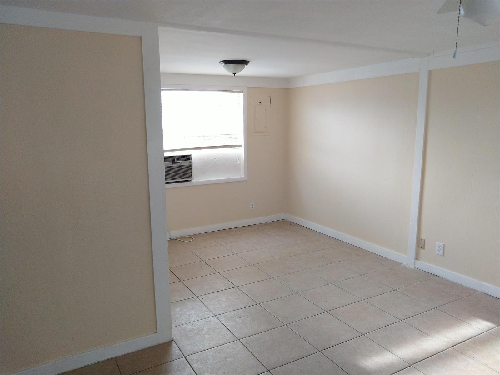 Living/Dining Area
